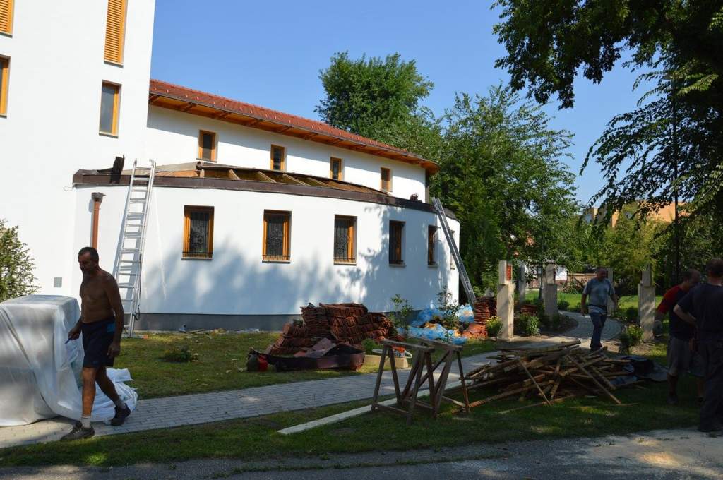Újítják a Szent Ferenc templom tetőzetét