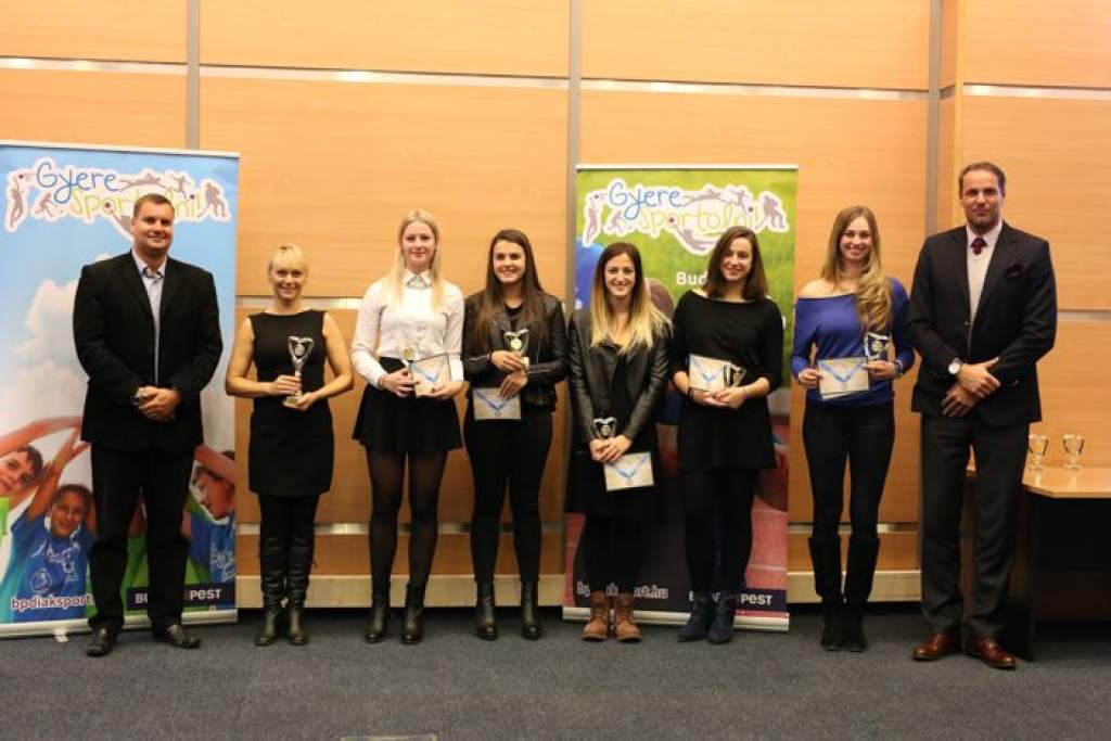 Olimpikonok díjaztak diákolimpikonokat - Több mint 200 fiatalt jutalmazott a Budapesti Diáksport Szövetség