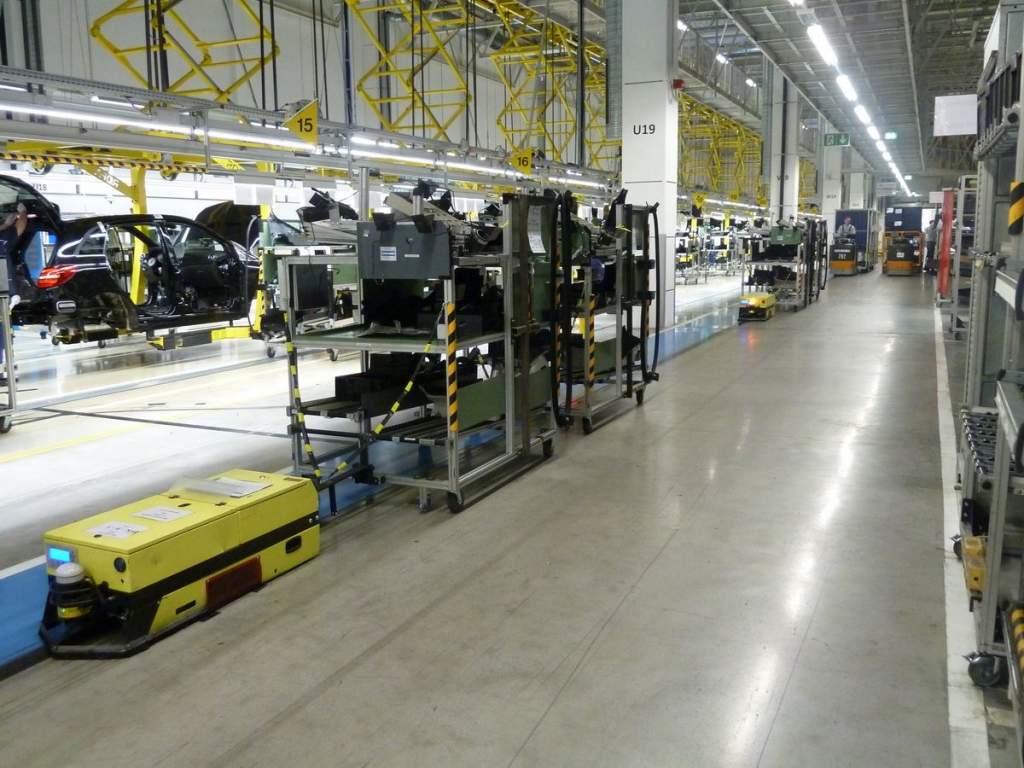 15 millió eurós beruházás innovatív logisztikai koncepcióra a kecskeméti Mercedes-Benz Gyárban