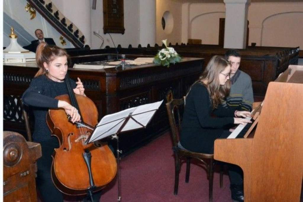 Fiatal művészek adtak koncertet a Kecskeméti Református Templomban