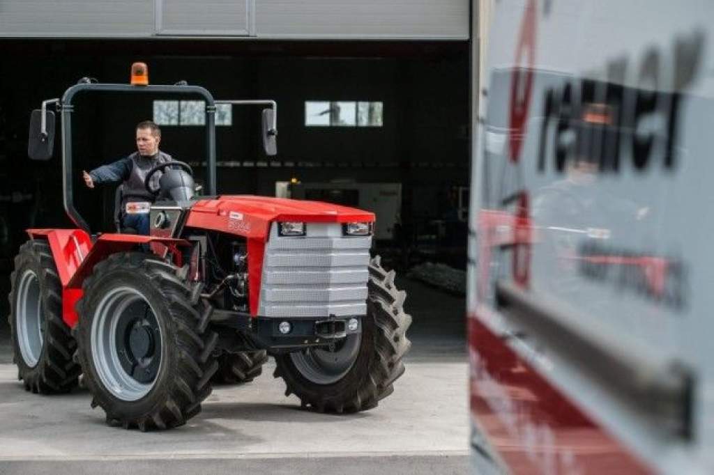 Magyar fejlesztésű traktor készült Jánoshalmán