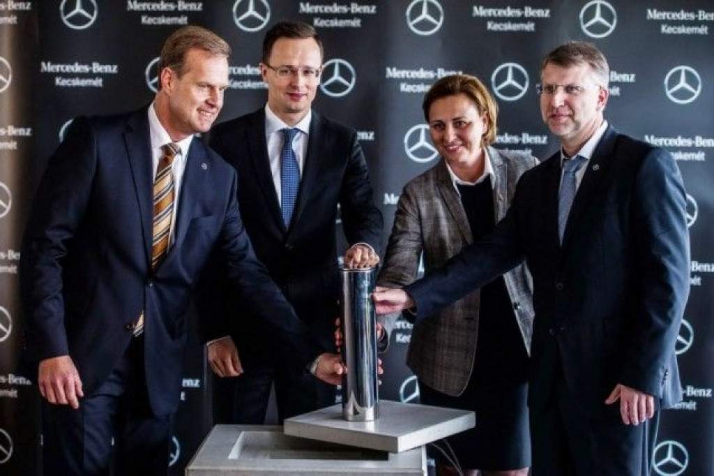 Új generációs kompakt autók gyártásával bővíti tevékenységét a kecskeméti Mercedes-gyár