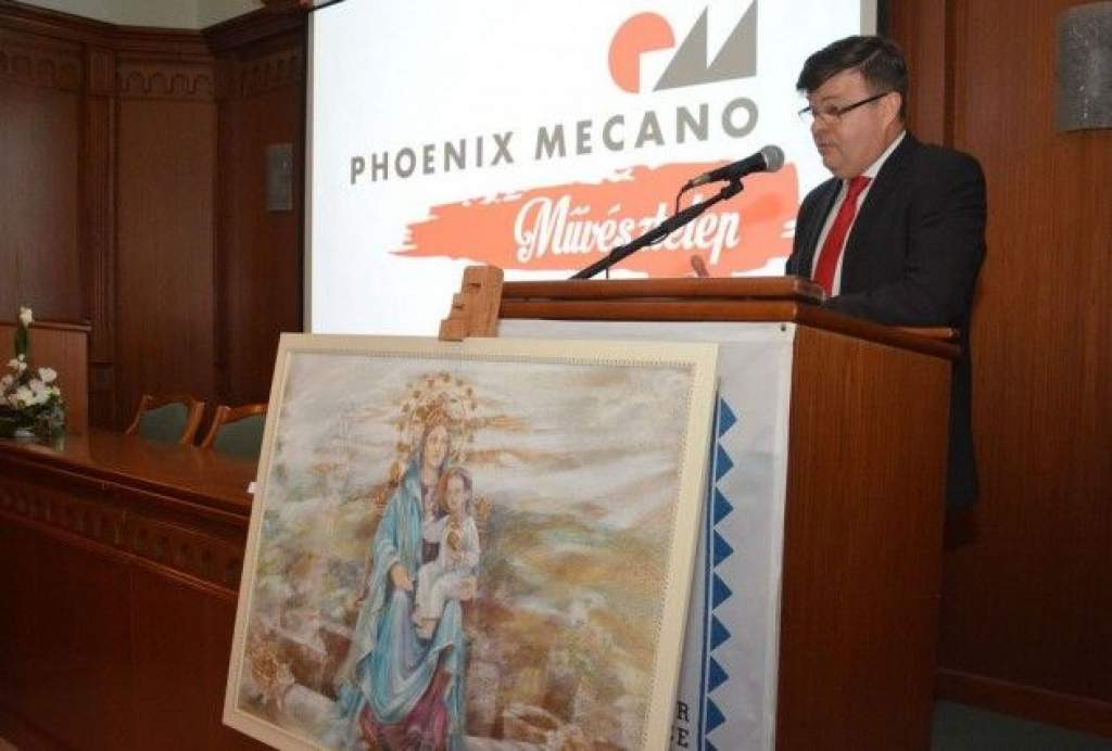 A Phoenix Mecano Művésztelep alkotásaiból nyílt kiállítás a kamarában