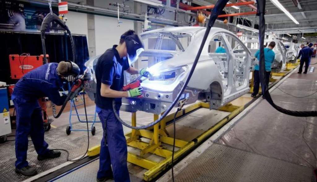 A robotika 5 éven belül stratégiai fontosságú lesz a Mercedes-gyár beszállítóinál is