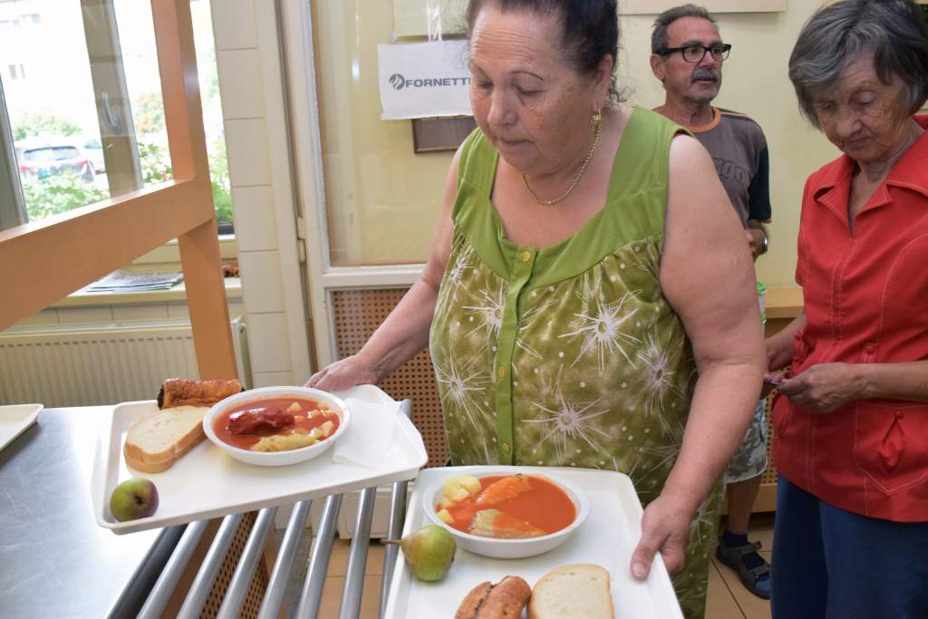 Konfár Zoltán ebédmeghívásának tettek eleget a Wojtyla Ház szegényei