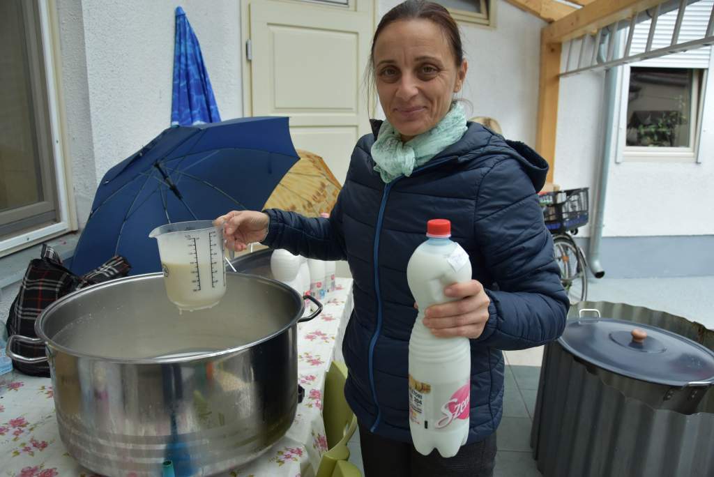 Ismét tejet küldött Helvécia polgármestere