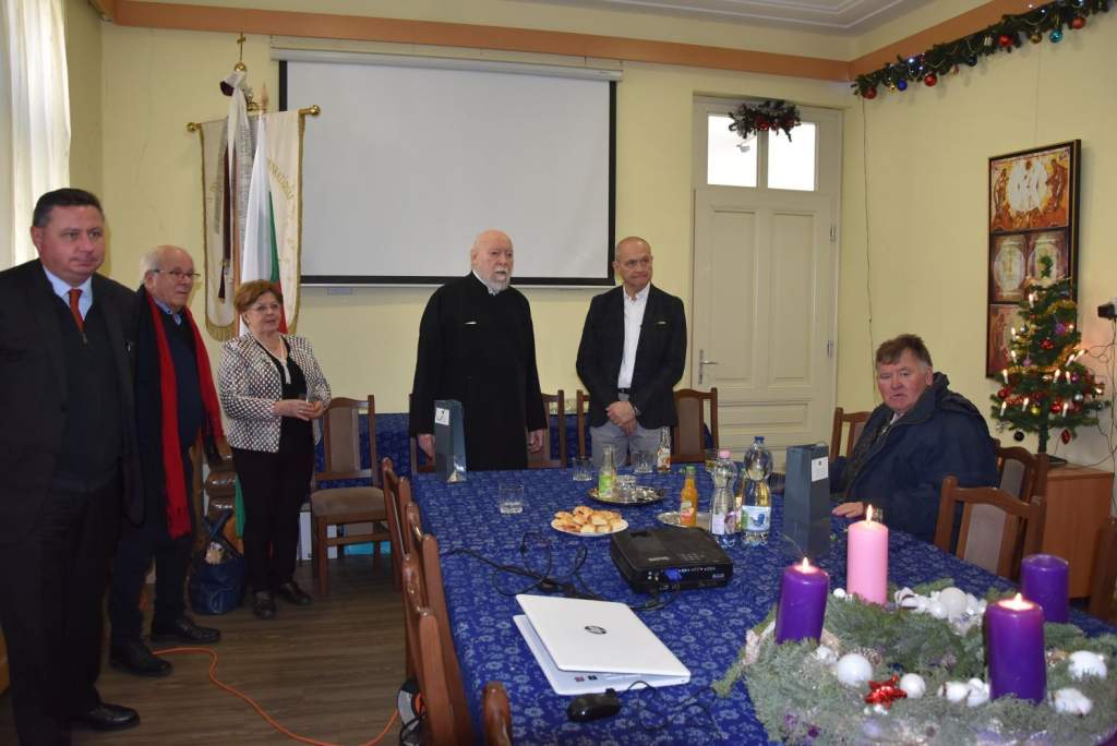 A bolgár nagykövet köszöntötte a szegényeket