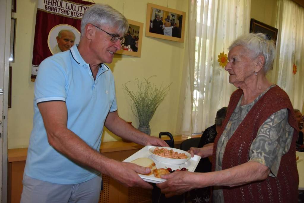 Szabó Antal júniusban is gondoskodott az elesettekről