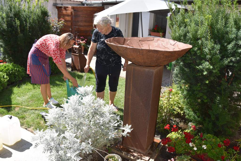 Nagytakarítás, térrendezés a Wojtylában és környékén Nagytakarítás, térrendezés a Wojtylában és környékén