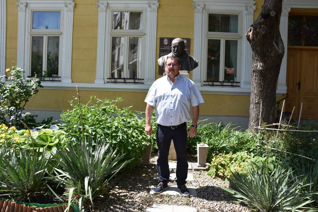 A nagylelkűség ma Helvéciából érkezett – Gömbiék ebédeltettek a Wojtylában