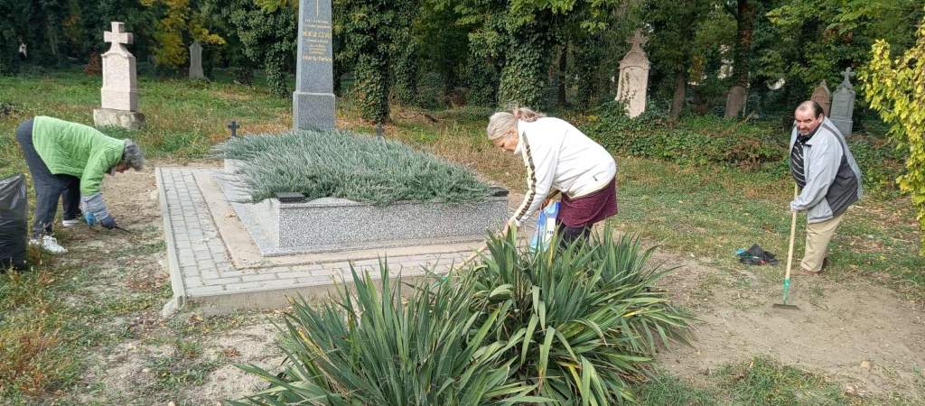 Újfent megszépült Révész István nyughelye Újfent megszépült Révész István nyughelye