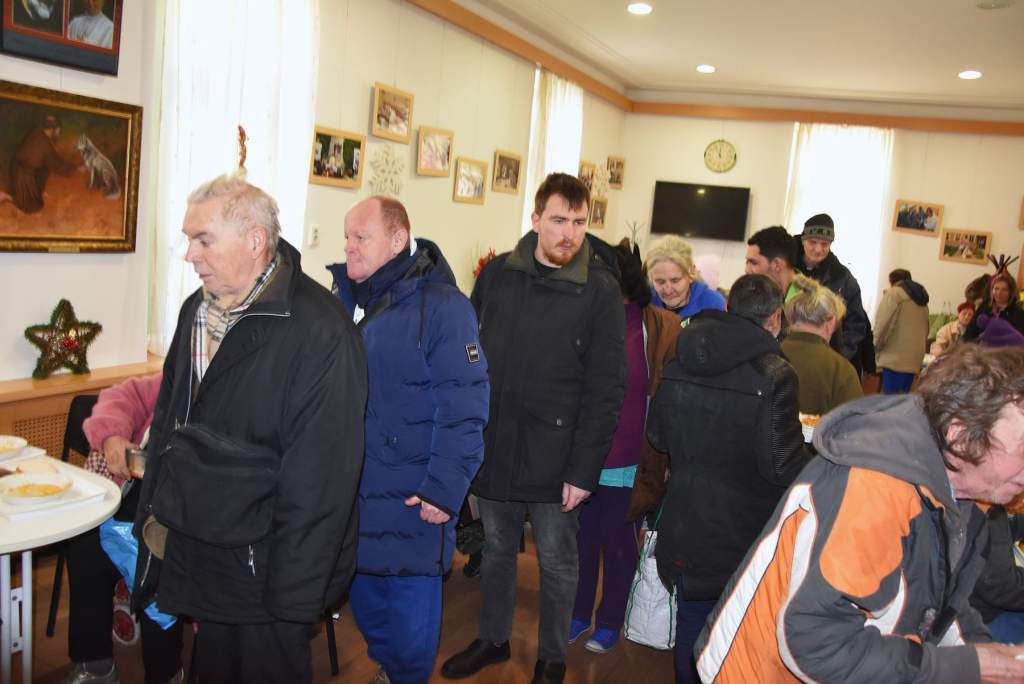 A test és lélek tápláléka Lajosmizséről érkezett – Csorba Csaba áldozatos küldetése a Wojtyla Házban A test és lélek tápláléka Lajosmizséről érkezett – Csorba Csaba áldozatos küldetése a Wojtyla Házban