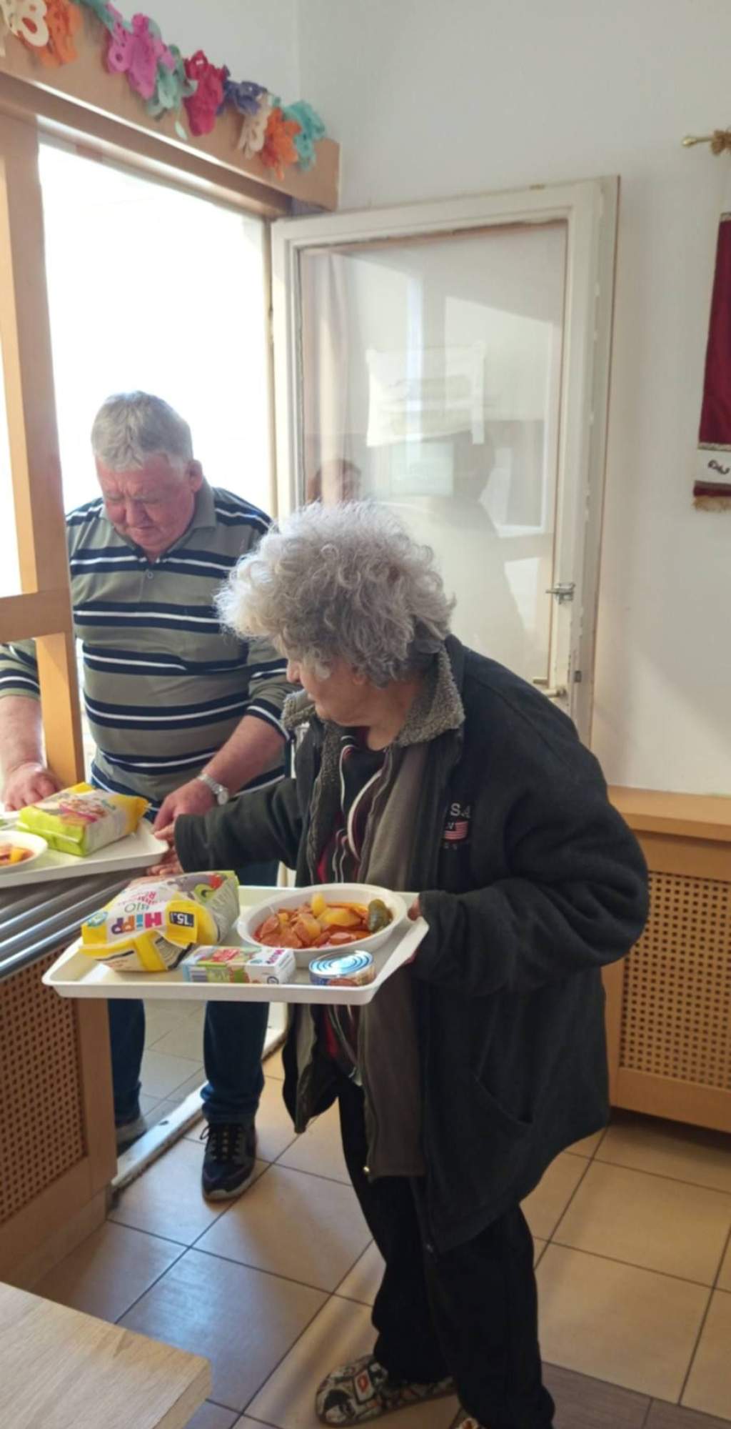 A festővászontól a terített asztalig: Bruncsák András újabb jótéteménye
