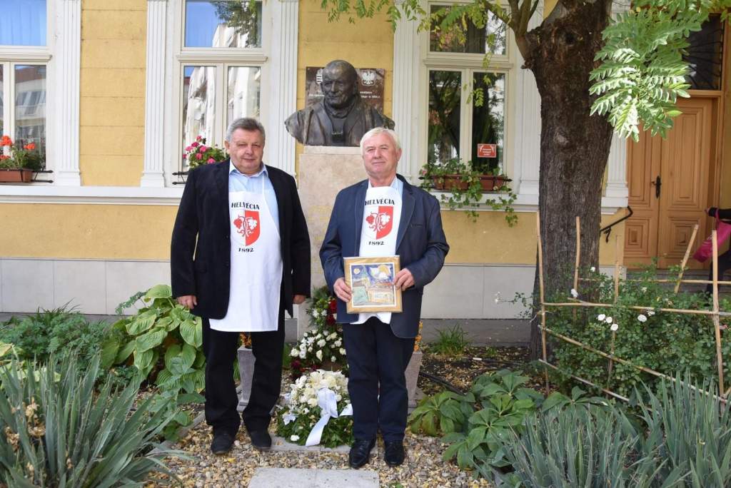 Pazar ebéddel kedveskedtek Helvécia elöljárói