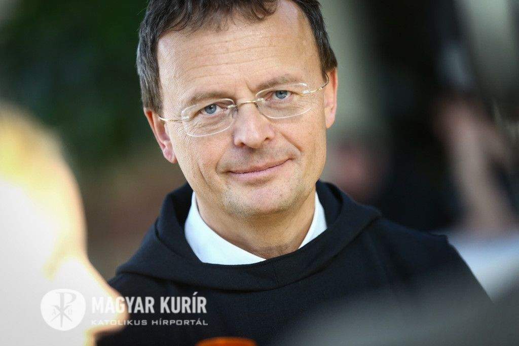 „Ne félj, kisded nyáj!” – Interjú a Leó pápát kísérő Hardi Titusz bencés szerzetessel Algériából 