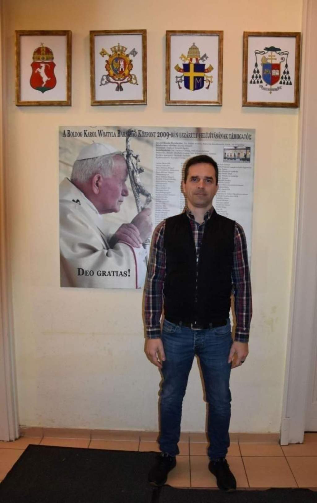 Nem csak házakat épít Simon Bence, szíve is a helyén van