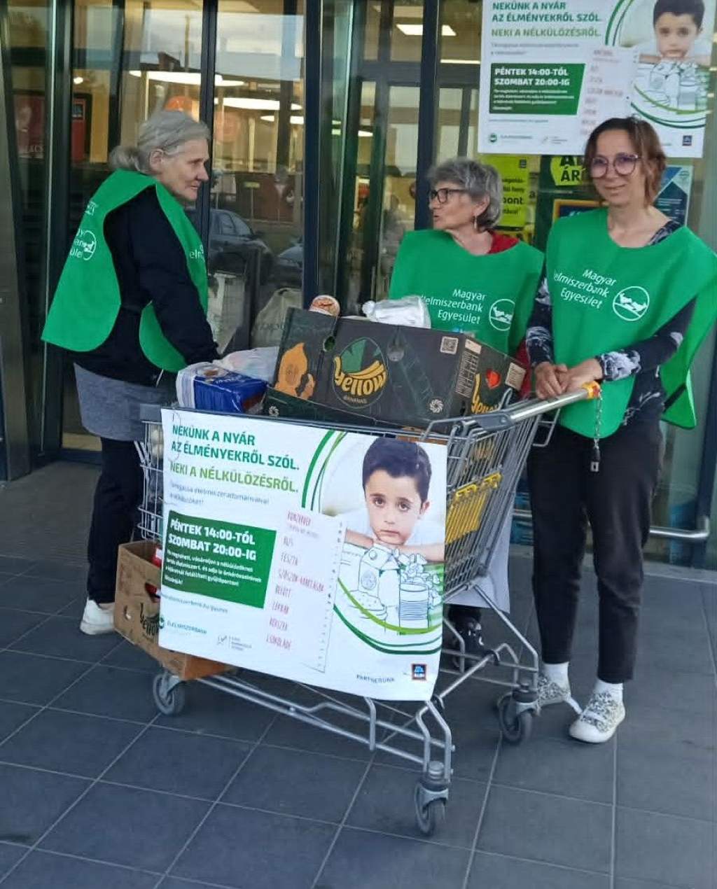 Élelmiszergyűjtés a rászorulókért