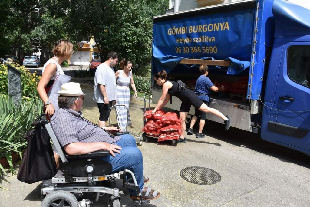 A nagylelkűség helvéciai angyalai – Gömbiék szeretetvendégsége