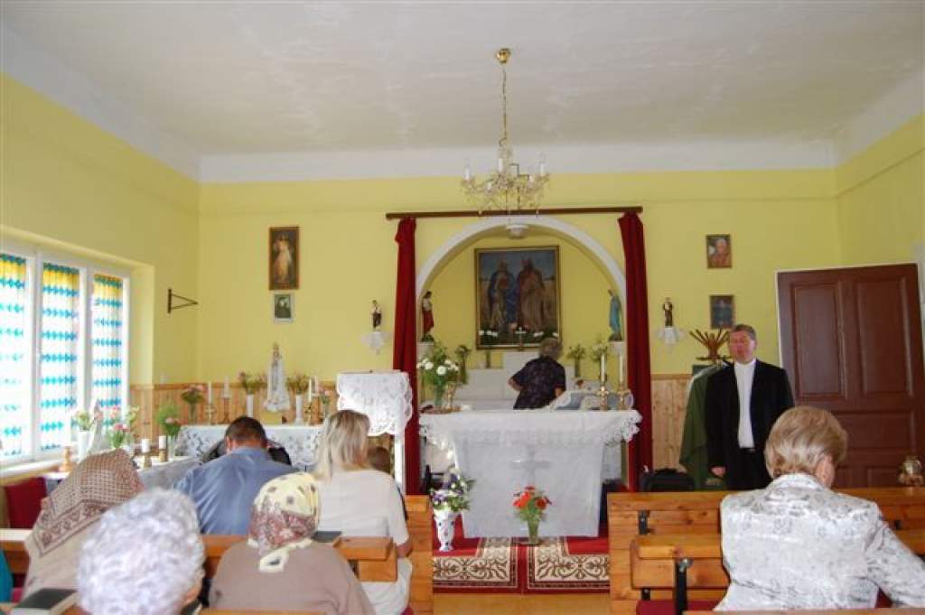 Sárháton fölújított kápolnát szentelt föl dr. Bábel Balázs érsek - hallgassák meg az ünnepi beszédét