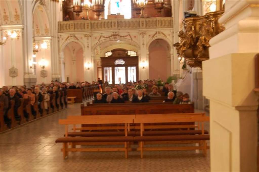 Bábel Balázs prédikációja a kalocsai Székesegyházban Nagycsütörtökön