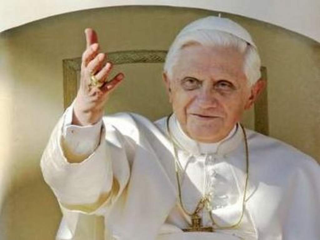 XVI. Benedek pápa ma nyolcvanöt éves