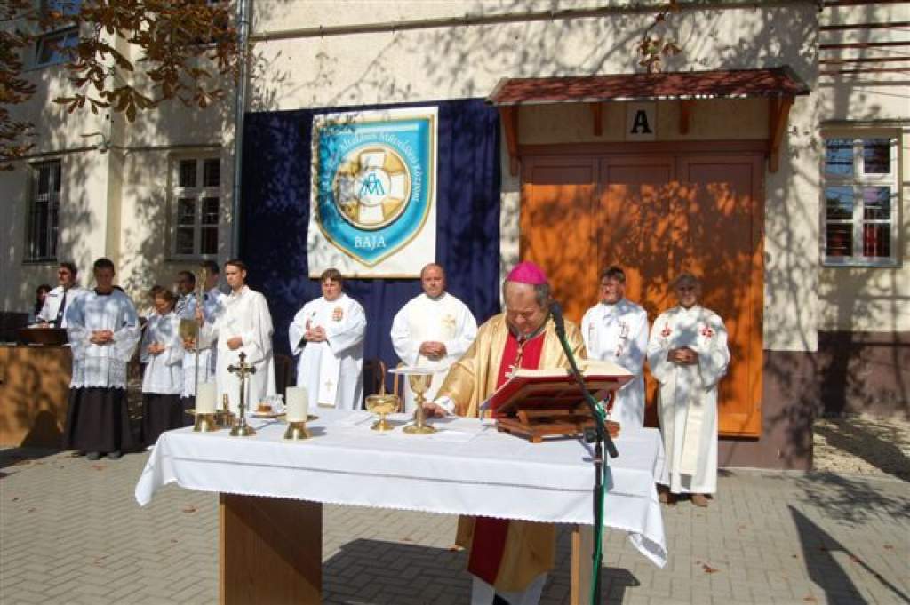 Érseki szentbeszédek: a hit szolgálatában - 2012 szeptember 2. Baja