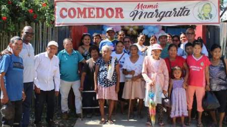 A szaléziak Margit Mama Refektóriuma ad ételt egy perui kisváros szegényeinek és időseinek 