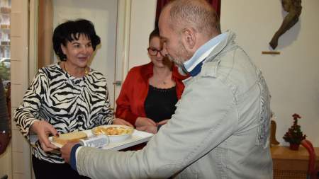 Szeretetből terített asztal – Tőzsér Judit és Balogh Andrea Johanna jóvoltából