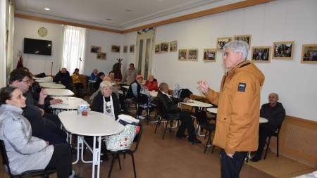 Harminckétezer keresztény út, egyetlen Igazság: Szabó Antal lelki útravalója a Wojtyla Ház asztalainál