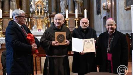 Bábel Balázs érsek atya is részt vett az idei Parma fidei - Hit pajzsa díj átadásán