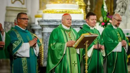 Német László bíboros mutatott be szentmisét a hagyományos horvát nemzetiségi napon Kalocsán 