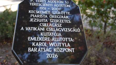 Ünnepélyesen felavatták Teres Ágoston emlékművét