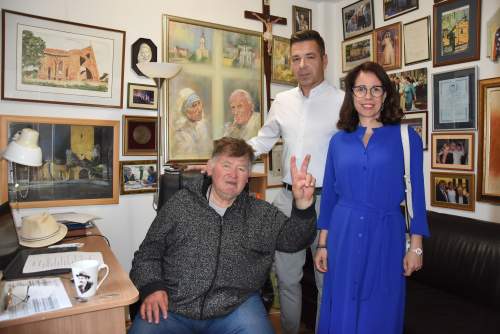 Mindennapi betevő, amit a szív fűszerez - Kovács László Zsolt és családja látta vendégül Kecskemét nélkülözőit