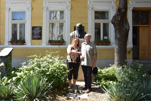 Augusztusban is égett a szeretet lángja – Cornelia (75) és Lajos újra a szegények között