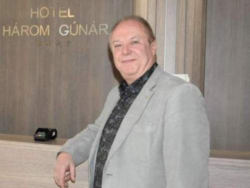 Bezár a Három Gúnár Étterem