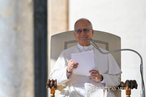 Leó pápa a Vatikán segítségével kiszabadított ukrán gyerekekkel találkozik 