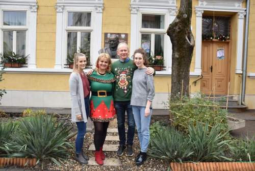 Nemcsak karácsonykor – Varga László a hétköznapban is segít