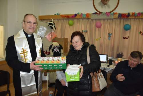 Adományok a Szentcsalád Plébániának