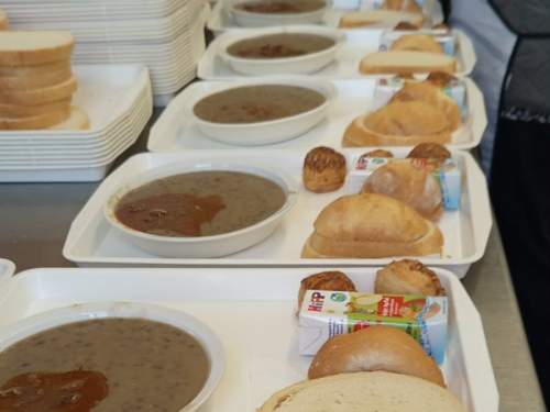 Amikor nagyot dobban a helvéciai szív: pazar ebéddel kedveskedtek a település elöljárói