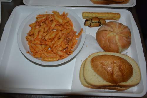 A Párduc nemes gesztusa: mediterrán napsütés, irodalmi örökség és pompás olasz ízek költöztek a Wojtyla Házba