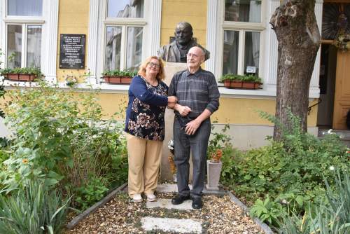 Szeptemberben is égett a szeretet lángja – Cornelia és Lajos újra a szegények között